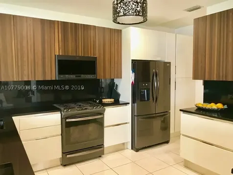 1820 NE 193rd Street Miami FL 33179