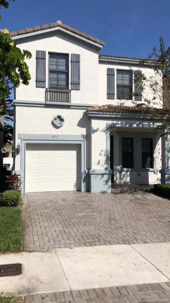 635 NE 193rd Street Miami FL 33179