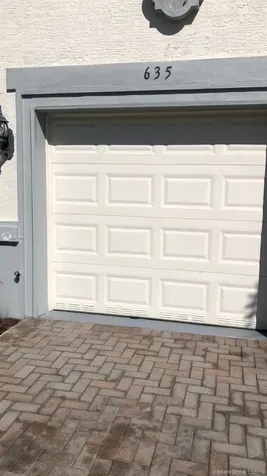 635 NE 193rd Street Miami FL 33179