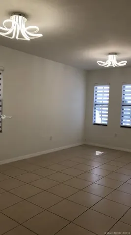 635 NE 193rd Street Miami FL 33179