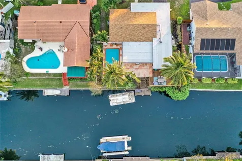 5781 SW 16th Street Plantation FL 33317