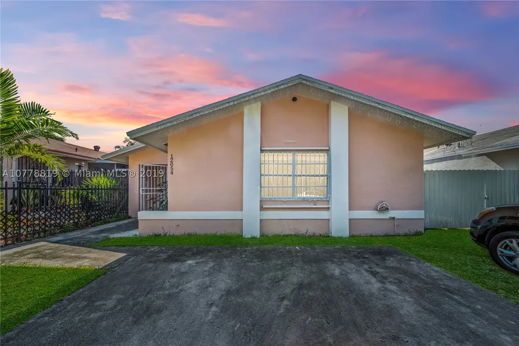 12054 SW 210th Terrace Miami FL 33177