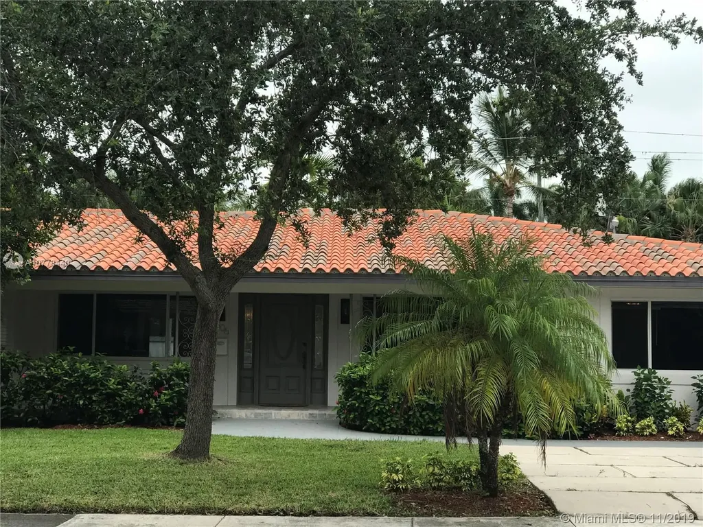 1106 Polk Street Hollywood FL 33019