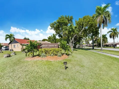5409 SW 139th Court Miami FL 33175