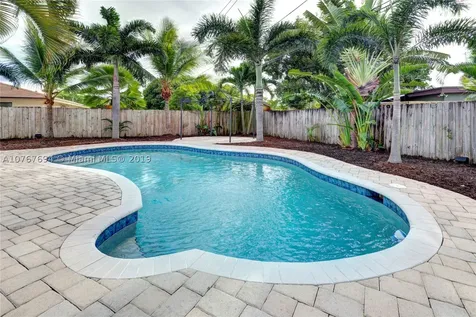 5073 NE 14th Terrace Pompano Beach FL 33064