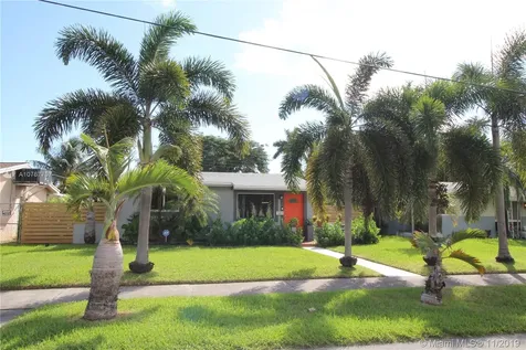 1422 Arthur Street Hollywood FL 33020