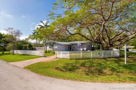 6520 SW 76th Street South Miami FL 33143