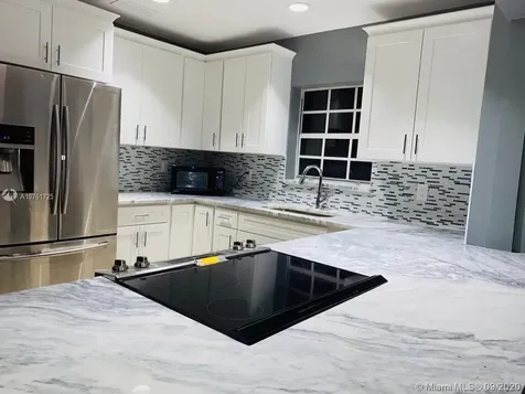 6025 Pine Terrace Plantation FL 33317
