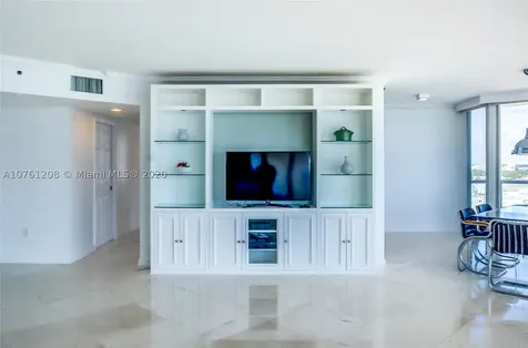 7330 Ocean Terrace Miami Beach FL 33141