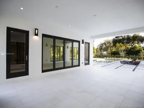 9139 SW 69th Court Pinecrest FL 33156