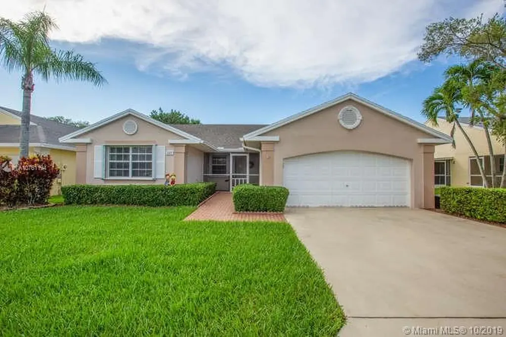 2542 SE 7th Court Homestead FL 33033