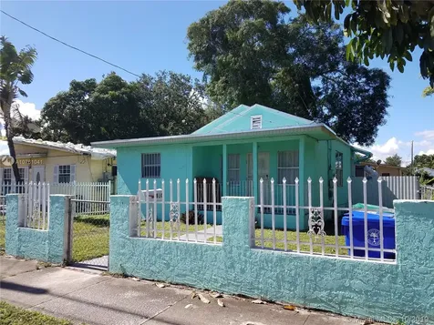 6810 NW 5th Place Miami FL 33150