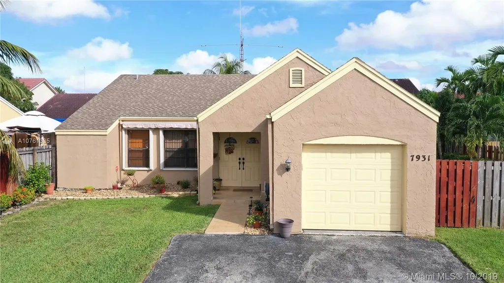 7931 NW 190th Terrace Hialeah FL 33015