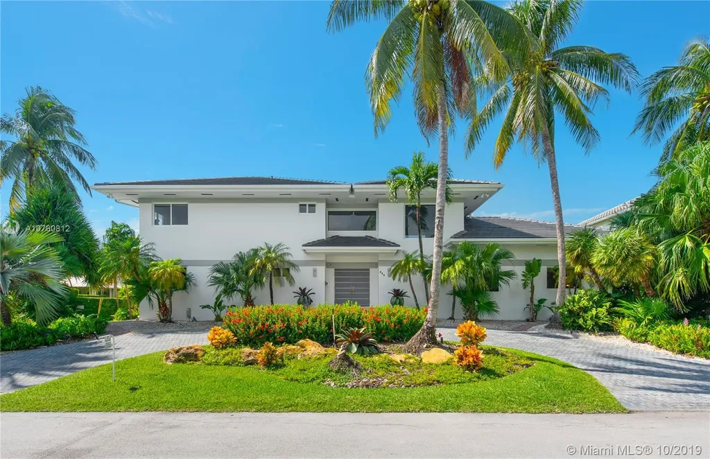 640 N Mashta Drive Key Biscayne FL 33149
