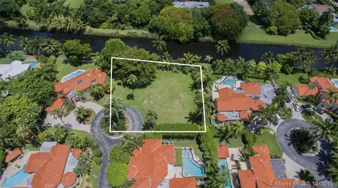 8767 SW 62nd Court Pinecrest FL 33156