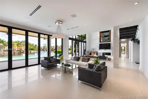 1215 Diplomat Parkway Hollywood FL 33019
