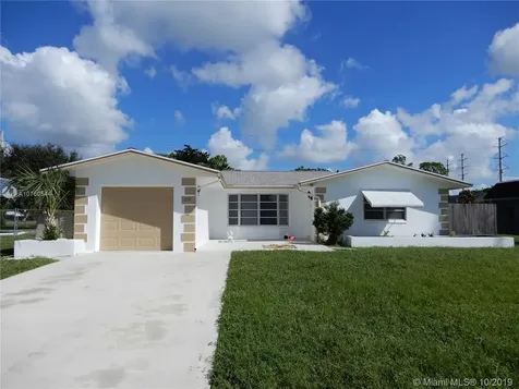212 Sandpiper Avenue Royal Palm Beach FL 33411