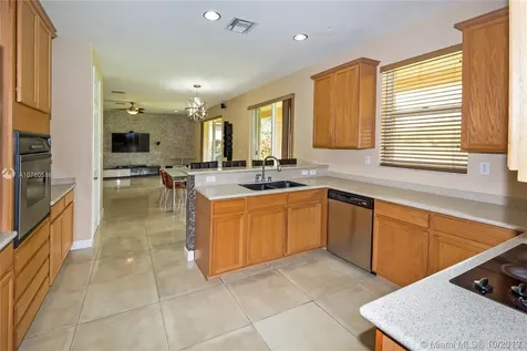 3918 W Hibiscus Street Weston FL 33332