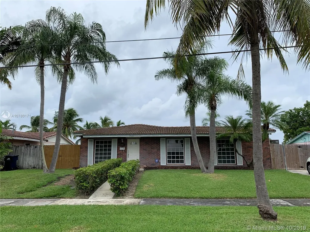 19310 Bel Aire Drive Cutler Bay FL 33157