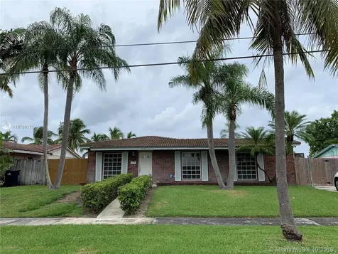 19310 Bel Aire Drive Cutler Bay FL 33157
