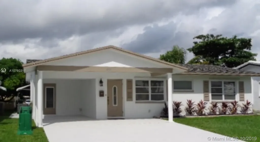 4513 NW 49th Court Tamarac FL 33319