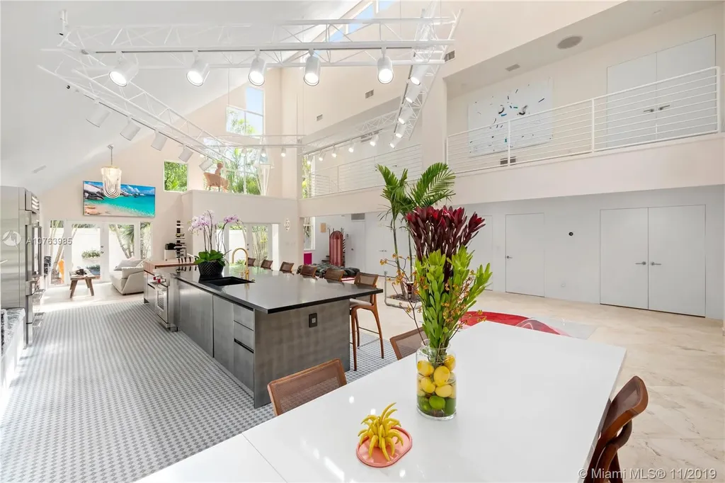 4208 Braganza Avenue Miami FL 33133