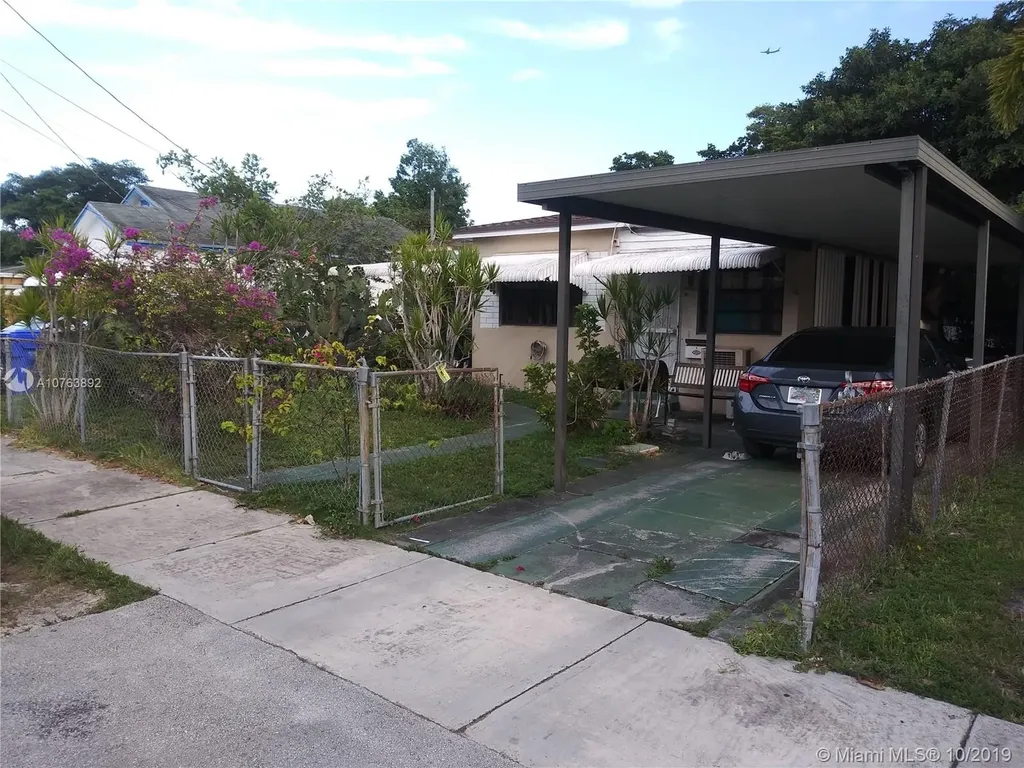 1780 NW 57th Street Miami FL 33142