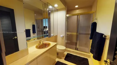 4000 Island Boulevard Aventura FL 33160