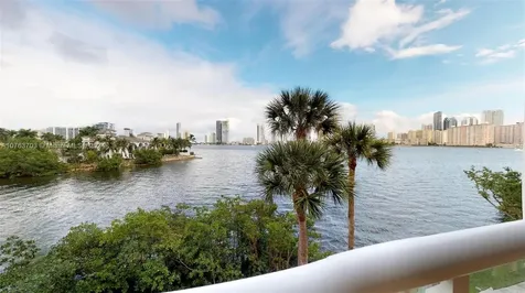 4000 Island Boulevard Aventura FL 33160