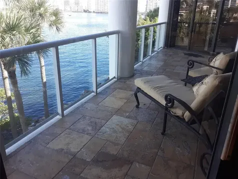 4000 Island Boulevard Aventura FL 33160