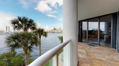 4000 Island Boulevard Aventura FL 33160
