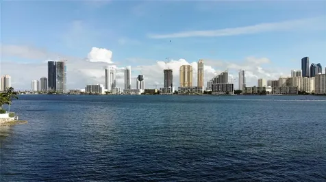 4000 Island Boulevard Aventura FL 33160