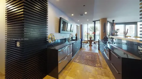 4000 Island Boulevard Aventura FL 33160