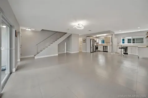 7344 Gary Avenue Miami Beach FL 33141