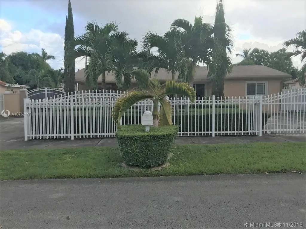 1321 SW 102nd Court Miami FL 33174