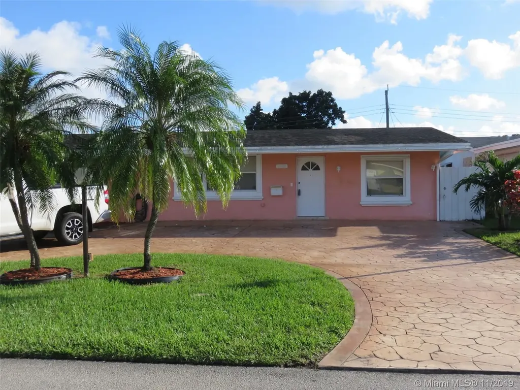8480 NW 11th Court Pembroke Pines FL 33024