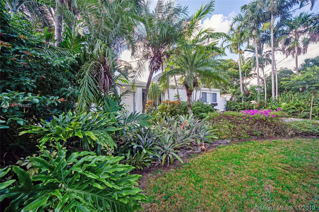 1162 Garfield Street Hollywood FL 33019