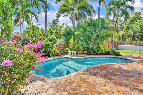 1106 Harrison Street Hollywood FL 33019