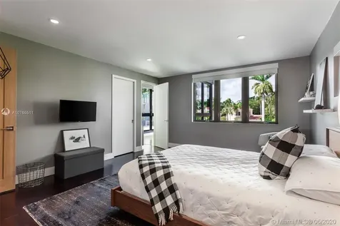 1814 S Bayshore Lane Miami FL 33133