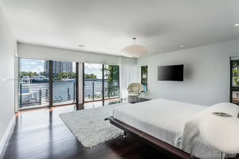 1814 S Bayshore Lane Miami FL 33133