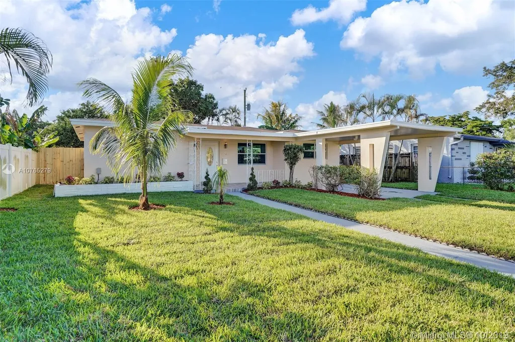800 N 73rd Terrace Hollywood FL 33024
