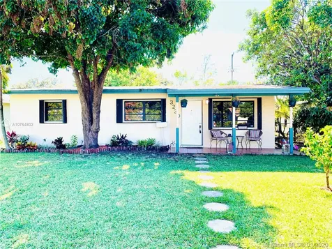 3230 Cleveland Street Hollywood FL 33021