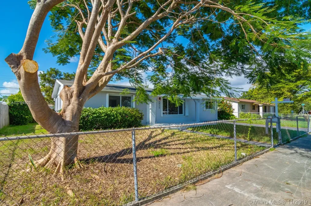 5830 SW 108th Place Miami FL 33173