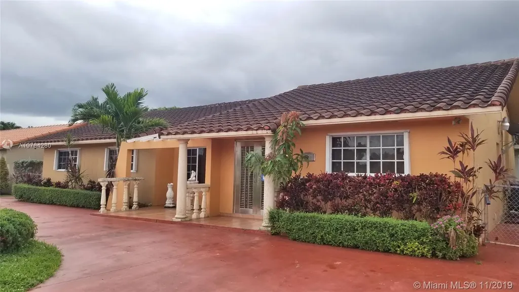 9740 SW 4th Street Miami FL 33174