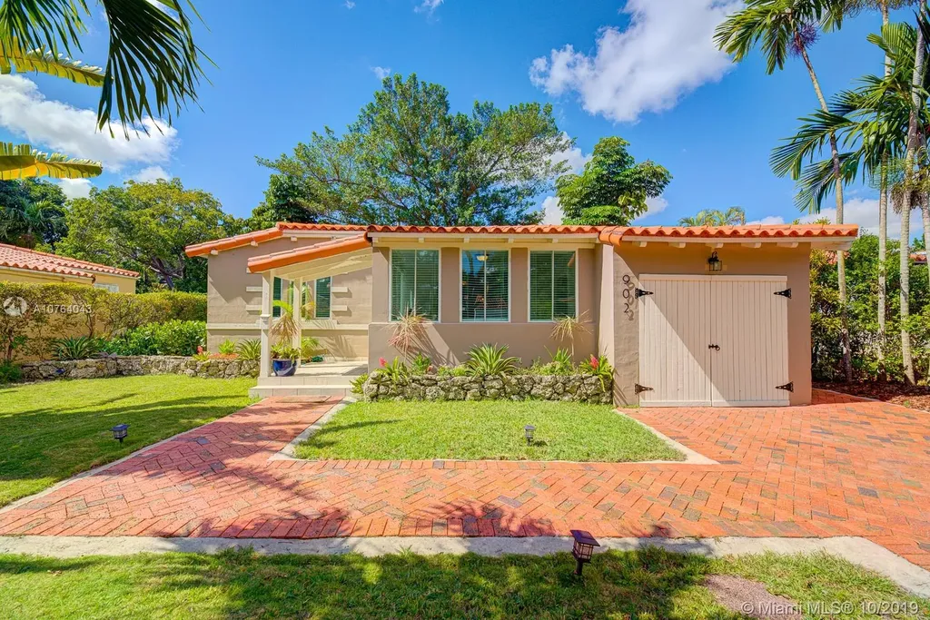 902 Monterey Street Coral Gables FL 33134