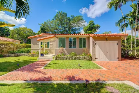 902 Monterey Street Coral Gables FL 33134