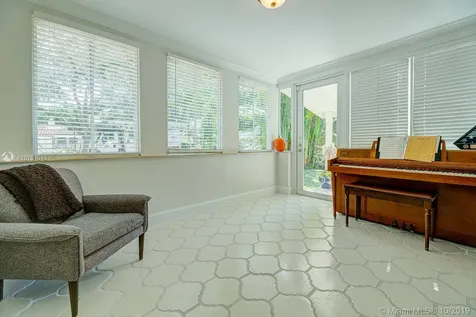 902 Monterey Street Coral Gables FL 33134