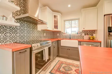 902 Monterey Street Coral Gables FL 33134