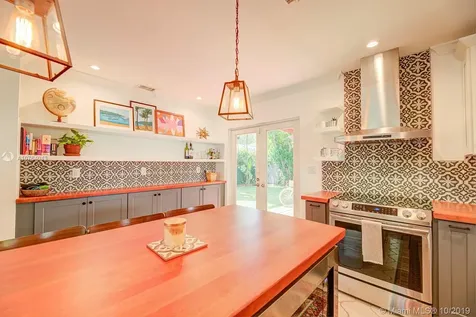 902 Monterey Street Coral Gables FL 33134