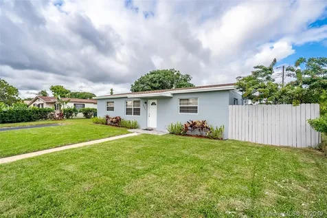 3271 NW 208th Street Miami Gardens FL 33056